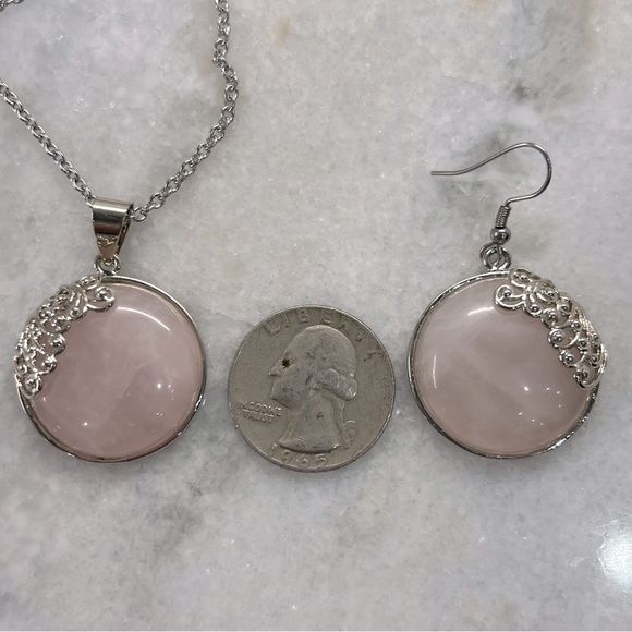 Galilea Rose Quartz Pendant Necklace and Earrings - Picture 10 of 10